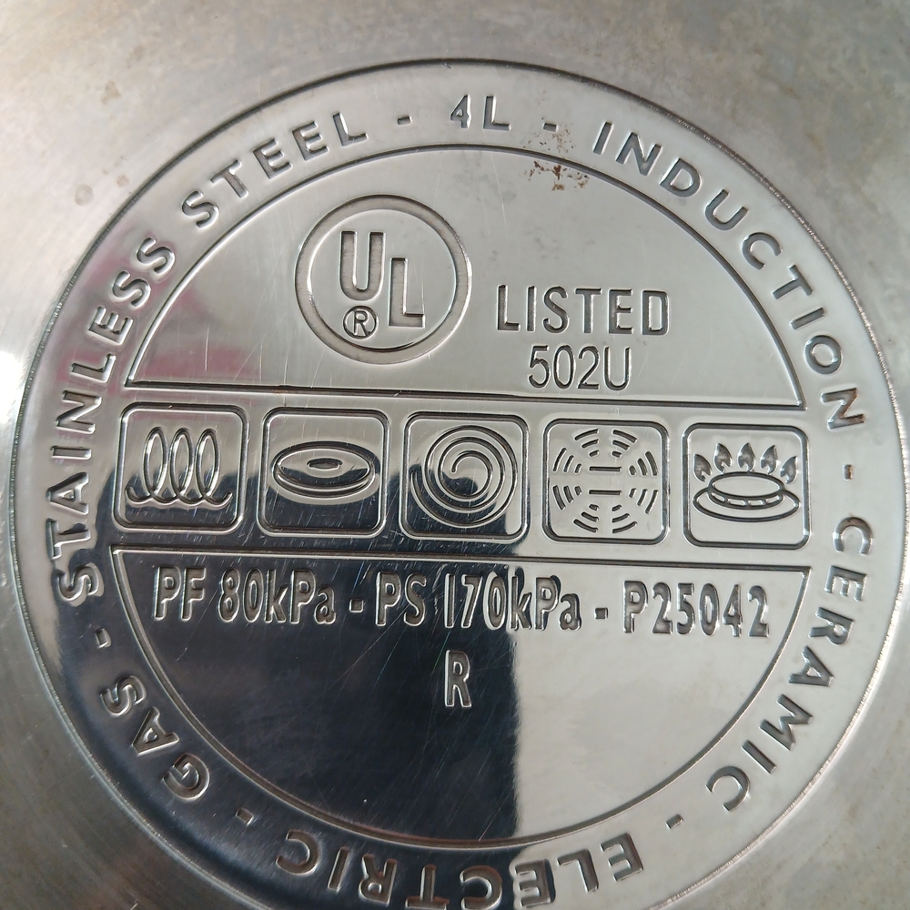 Silver and Red Pressure Cooker 4L - Picture 12 of 15